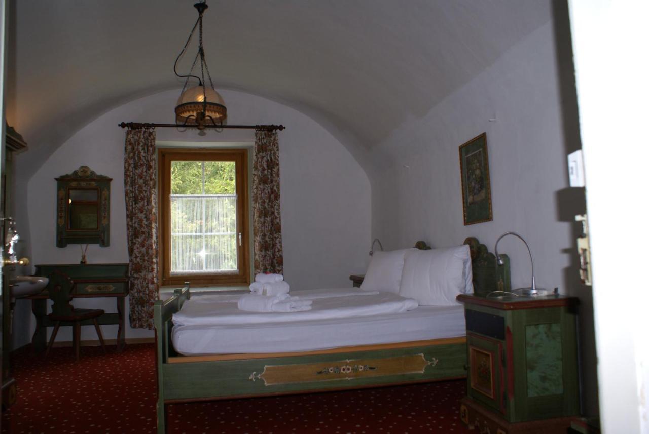 Historisches Hotel Piz Ela Бергюн Экстерьер фото