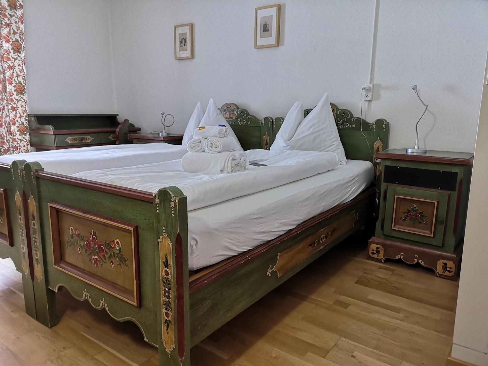 Historisches Hotel Piz Ela Бергюн Экстерьер фото